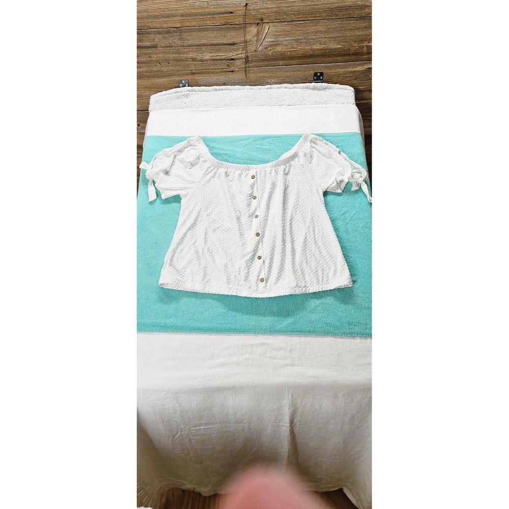 Paper + Tee White Swiss Dot Off Shoulder Button Front Blouse Top 1X K67383X